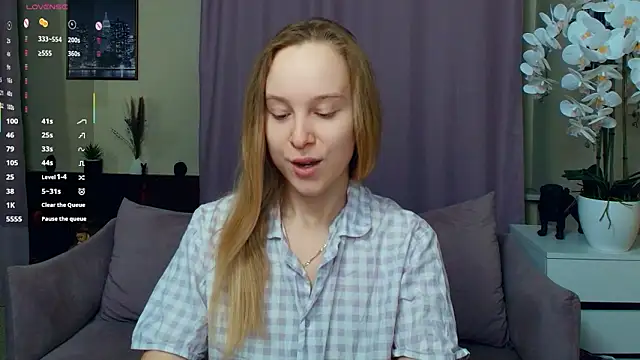 SoonMoor online show from February 21, 2026, 6:42 pm