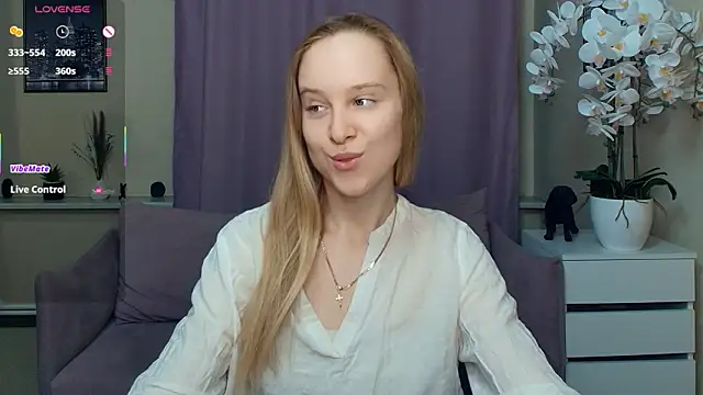 SoonMoor online show from March 21, 2026, 6:44 pm