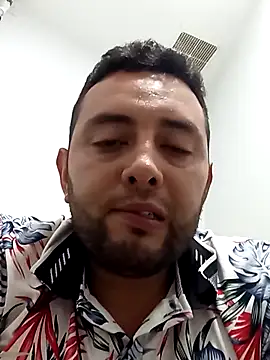 angelitocalientico online show from October 25, 2025, 11:54 pm