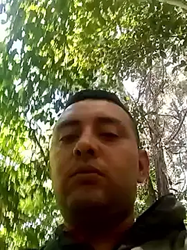 angelitocalientico online show from November 12, 2025, 5:24 pm