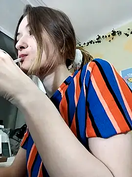 LillySvon online show from April 18, 2026, 5:39 pm