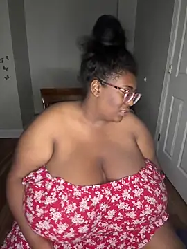 bunbun420247 online show from April 19, 2026, 2:33 am