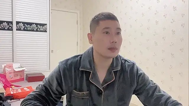 Snapshot of Buryerry-B chatting on October 4, 2025, 10:13 am Buryerry-B online show from October 4, 2025, 10:13 am