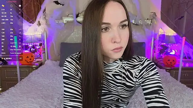 Angeel Kate online show from October 30, 2025, 1:12 pm