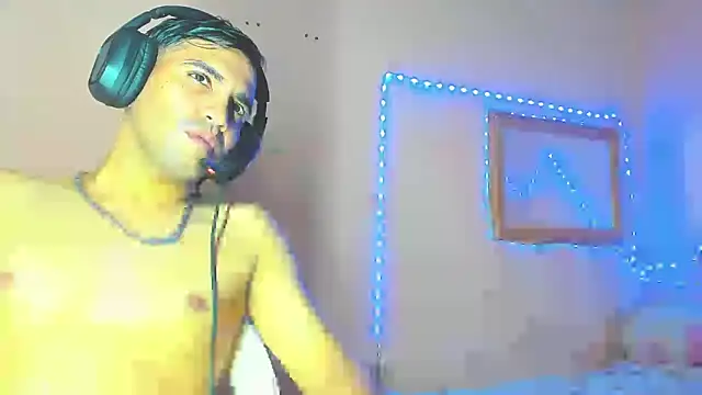 mister stri online show from April 10, 2026, 7:40 pm