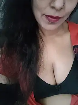 Snapshot of Deepa_Sharma143 chatting on May 13, 2026, 1:47 am Deepa Sharma143 online show from May 13, 2026, 1:47 am