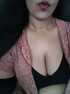 Snapshot of Deepa_Sharma143 chatting on May 15, 2026, 2:07 am Deepa Sharma143 online show from May 15, 2026, 2:07 am