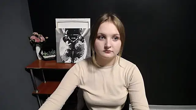 Mystic nikole online show from October 6, 2025, 3:09 pm