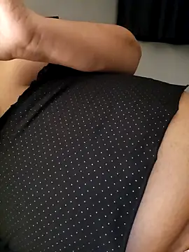 xlatinastar online show from November 12, 2025, 12:55 am