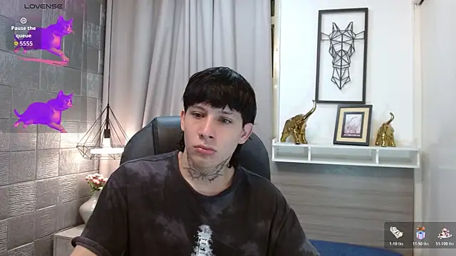 Iantwink18 online show from October 27, 2025, 6:12 pm