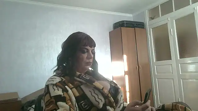 Snapshot of NiraFrost chatting on January 18, 2026, 7:34 am NiraFrost online show from January 18, 2026, 7:34 am