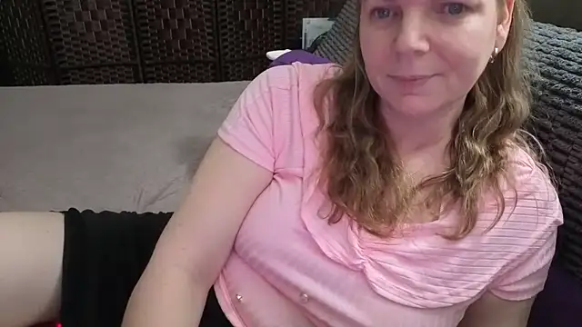 aussiepeaches online show from February 26, 2026, 4:22 am