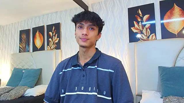 Snapshot of Lean_Portman chatting on November 4, 2025, 8:30 pm Lean Portman online show from November 4, 2025, 8:30 pm