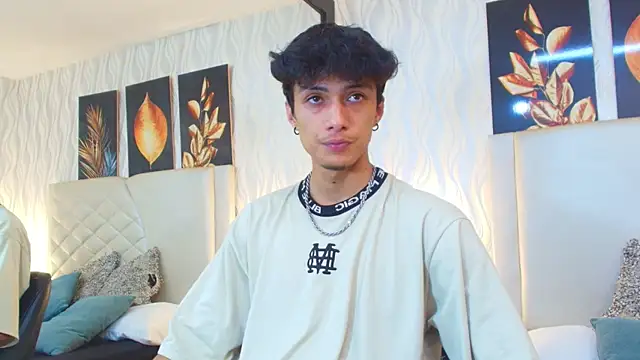 Snapshot of Lean_Portman chatting on November 10, 2025, 9:25 pm Lean Portman online show from November 10, 2025, 9:25 pm