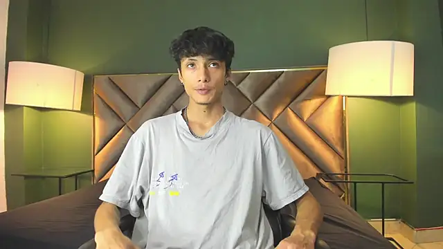 Snapshot of Lean_Portman chatting on November 13, 2025, 9:36 pm Lean Portman online show from November 13, 2025, 9:36 pm