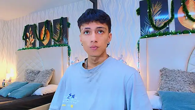 Snapshot of Lean_Portman chatting on December 20, 2025, 9:44 pm Lean Portman online show from December 20, 2025, 9:44 pm