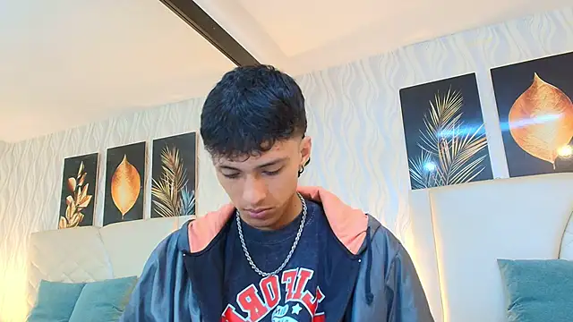 Snapshot of Lean_Portman chatting on February 25, 2026, 9:02 pm Lean Portman online show from February 25, 2026, 9:02 pm