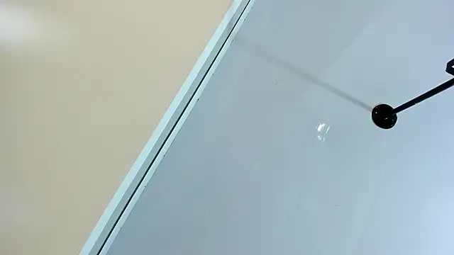 Snapshot of lauren_bigboobs22 chatting on February 11, 2026, 1:10 am lauren bigboobs22 online show from February 11, 2026, 1:10 am