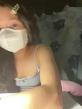 Fin-xinh18 online show from November 2, 2025, 3:58 pm