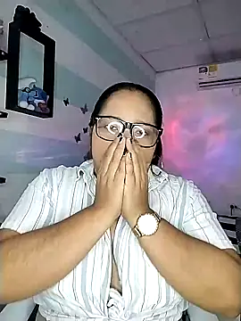 Snapshot of Angelly_ricura chatting on October 17, 2025, 2:41 pm Angelly ricura online show from October 17, 2025, 2:41 pm