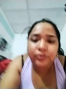 Angelly ricura online show from November 17, 2025, 3:18 pm