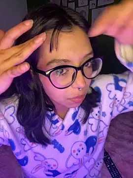 Valen-Foxx online show from September 12, 2025, 5:29 am