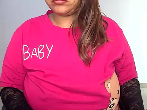 Snapshot of mrymlove chatting on November 14, 2025, 5:06 am mrymlove online show from November 14, 2025, 5:06 am