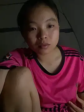 viluna online show from October 26, 2025, 3:18 pm