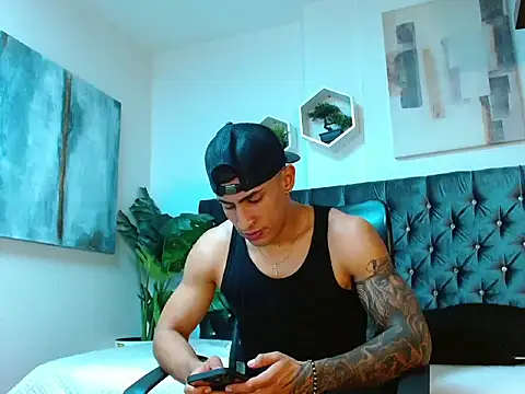 Snapshot of adrian_ray chatting on February 28, 2026, 5:47 pm adrian ray online show from February 28, 2026, 5:47 pm