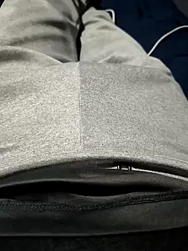 Aaia93 online show from November 8, 2025, 5:51 am