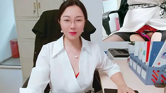 OL-Lily online show from October 4, 2025, 2:31 am