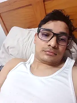 Elcurvo69 online show from February 20, 2026, 9:37 pm