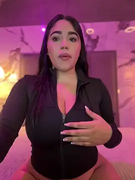 Snapshot of SofiaWildee chatting on December 21, 2025, 10:39 pm SofiaWildee online show from December 21, 2025, 10:39 pm