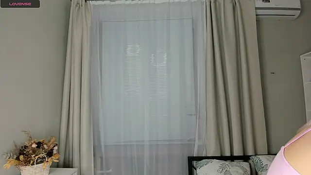 ErinBissonnette online show from March 13, 2026, 7:31 pm