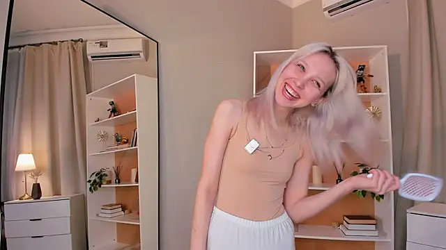 ErinBissonnette online show from April 18, 2026, 6:34 pm