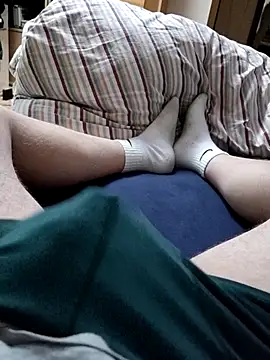 boxerundsocken91 online show from September 24, 2025, 4:32 pm