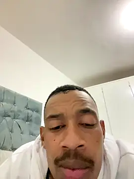 fitsexyman online show from November 24, 2025, 8:30 pm