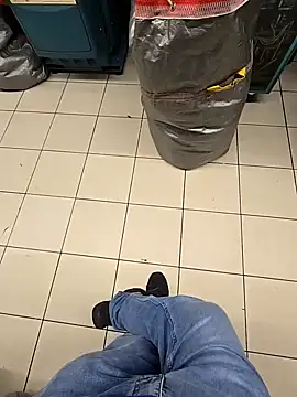 sisman31 online show from October 1, 2025, 12:05 am