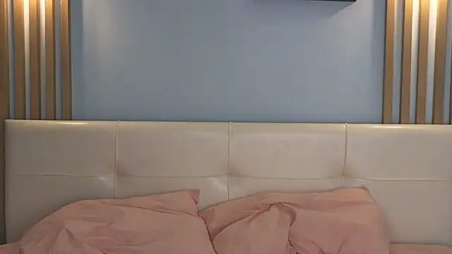 piekelete online show from October 2, 2025, 4:08 am