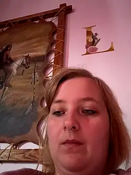 Kim Secret online show from October 9, 2025, 7:39 am