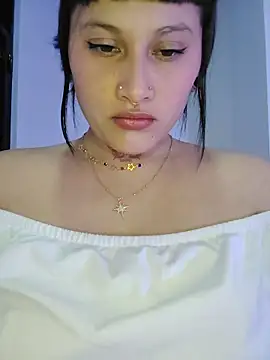 Eva Clark01 online show from October 30, 2025, 1:07 am