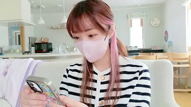 SUZU 1201 online show from February 23, 2026, 1:25 am