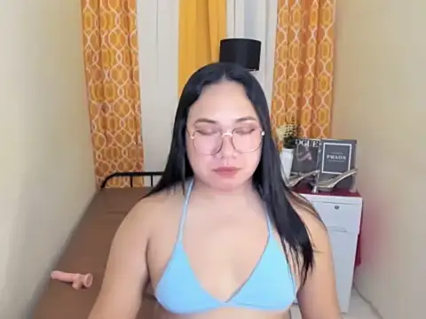 TsUncutKaren online show from April 9, 2026, 12:10 pm