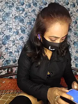 Snapshot of yours_sugar_babe chatting on December 4, 2025, 10:46 am yours sugar babe online show from December 4, 2025, 10:46 am