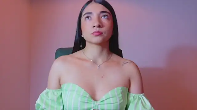 Aurora jones11 online show from November 19, 2025, 4:01 am