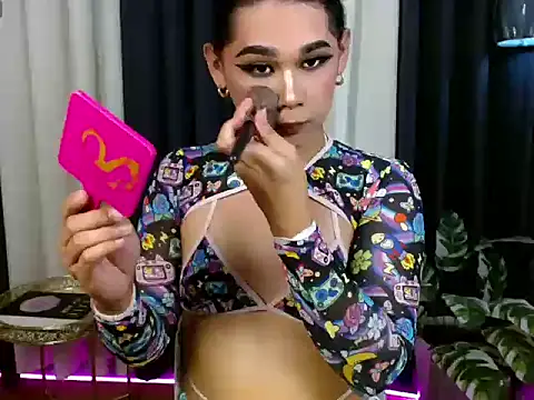 Kiethmadison Miller online show from September 21, 2025, 1:57 pm