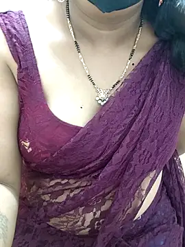 luci-queen online show from June 15, 2026, 7:21 am
