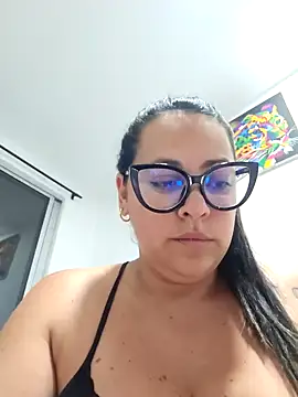 Nicoleefaith  online show from April 4, 2026, 12:09 am