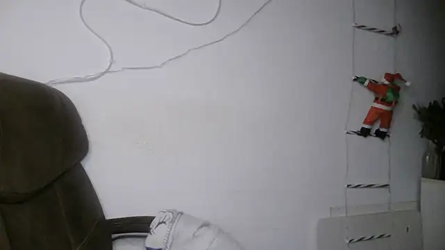 MartaXLove online show from December 15, 2025, 1:37 pm