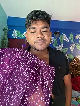 Snapshot of V-Hot-Sweti chatting on June 19, 2026, 8:01 pm V-Hot-Sweti online show from June 19, 2026, 8:01 pm